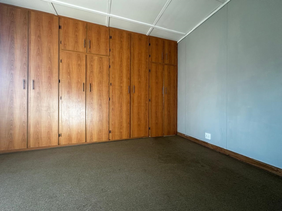 4 Bedroom Property for Sale in Dealesville Free State